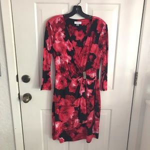 NWOT Gorgeous red floral Calvin Klein dress size10